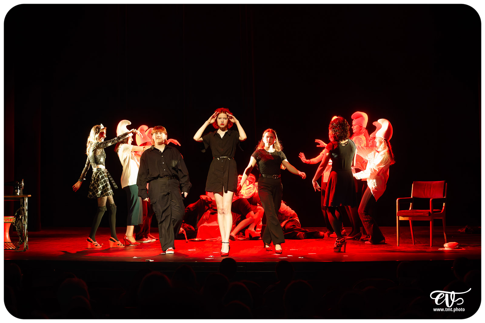 BLANCHE-NEIGE FOUTUE FORET